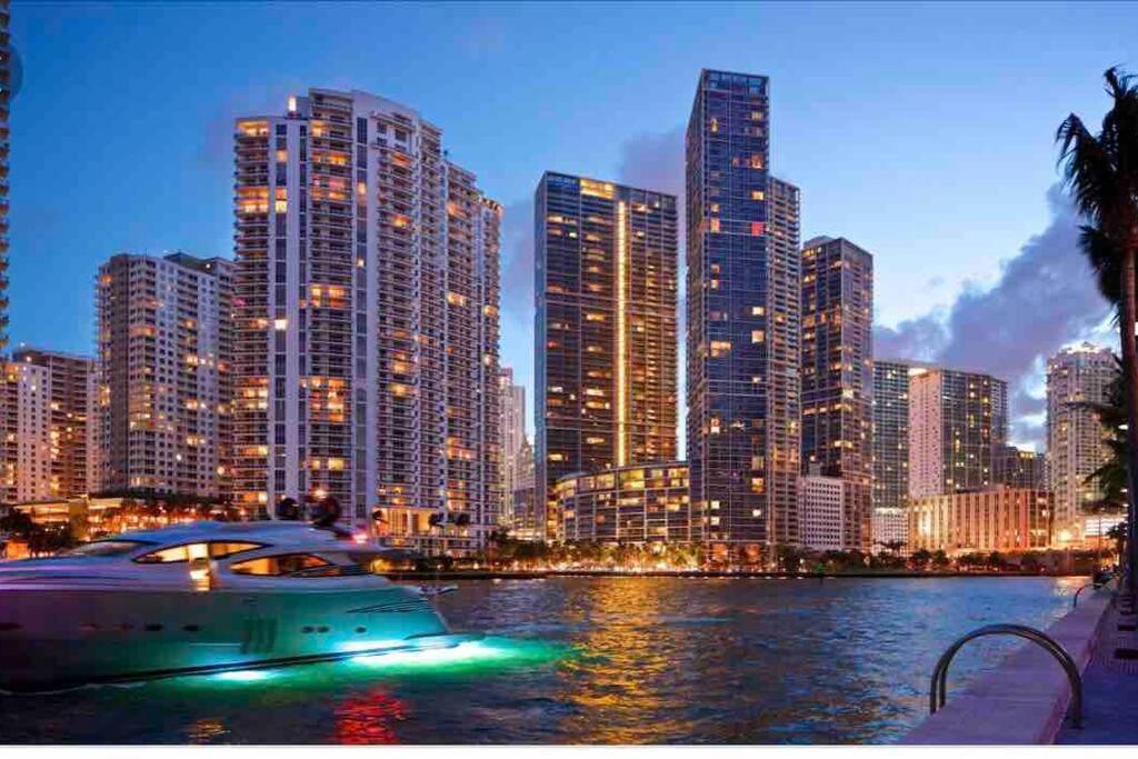 New Luxurious Studio Private In The Heart Of マイアミ エクステリア 写真
